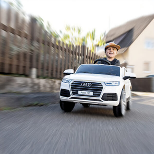 AUDI Automobile